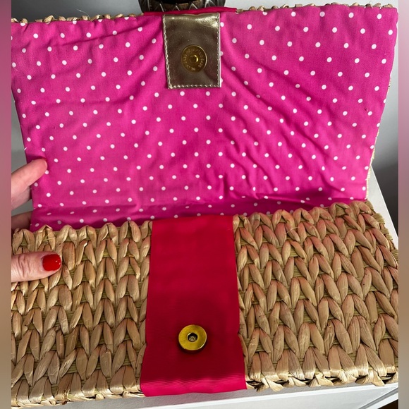 Mudpie Woven Beige and Hot Pink Clutch with Gold Shell Accent - Picture 3 of 6